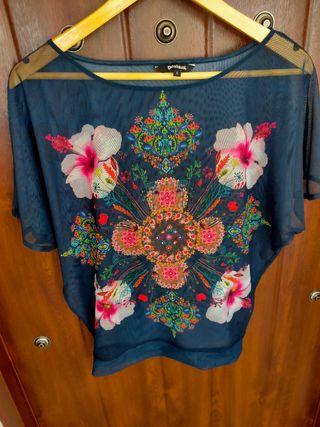 Blusa desigual