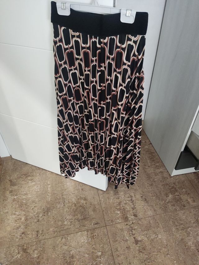 Saias, borracha, cintura