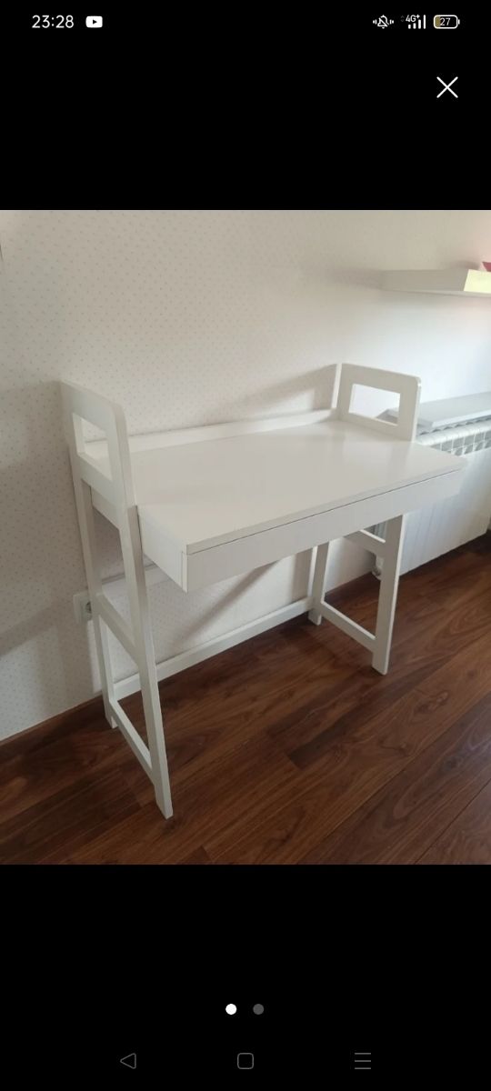 Escritorio/aparador a estrenar.