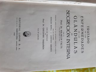 Libro de medicina de 1930