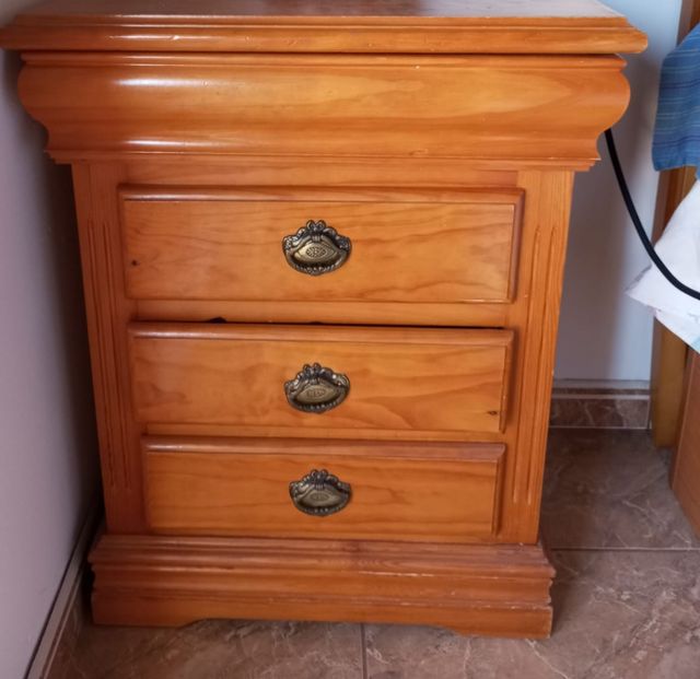 Antiguas CajonerasMesitasMadera Vintage de segunda mano por 95 EUR en