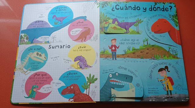 Lote de dos libros dinosaurios