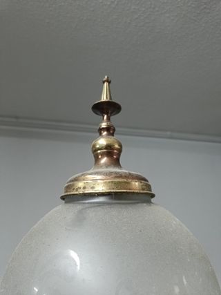 Lámpara clásica de bronce