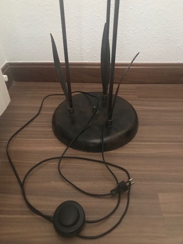 lampara de pie tres tulipas