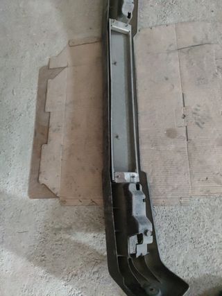 Defensa con traviesa  Peugeot 505