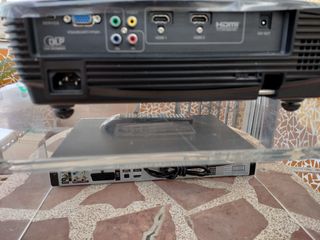 Conjunto de DVD y proyector