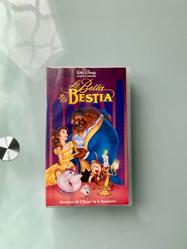 Película LA BELLA Y LA BESTIA (VHS) de segunda mano por 17,5 EUR en