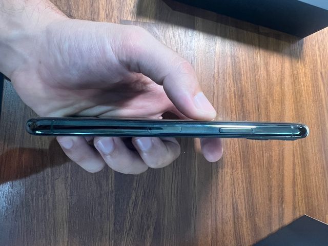 iphone 11 pro 64gb Midnight green