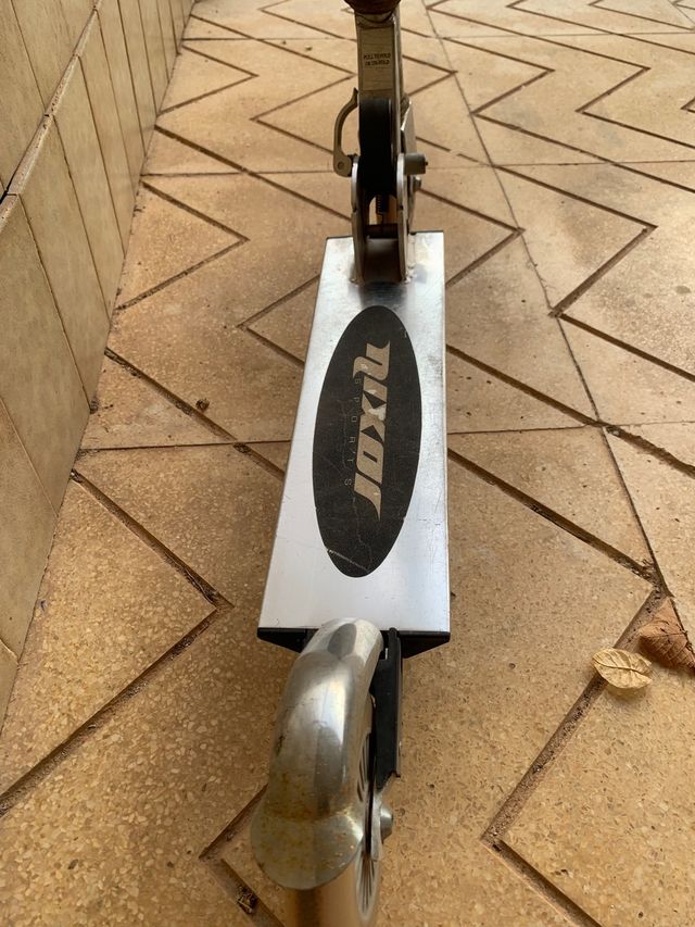 Patinete niña y niño