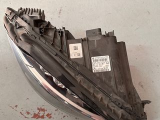 Faro Mercedes C W205. ROTO