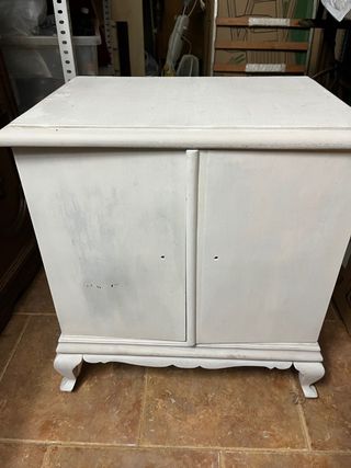 Mesita dos puertas RESTAURACION