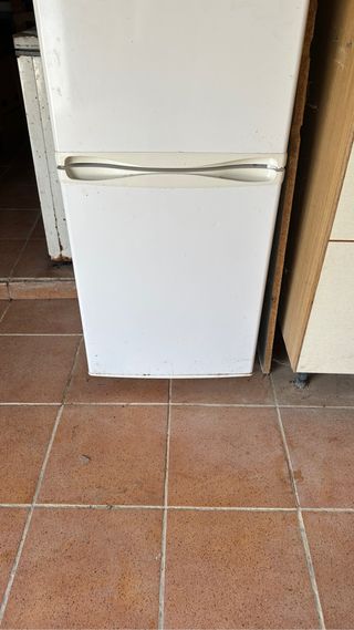 Nevera 1,80cm