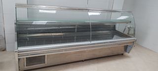 Vitrina de carne seminueva.