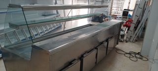 Vitrina de carne seminueva.