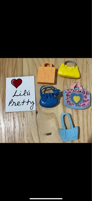 lote bolsos 2 muñecas tipo bratz Barbie o similar