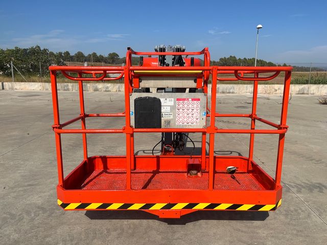 PLATAFORMA ELEVADORA SKYJACK SJ63AJ (2014)