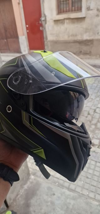 Casco de moto y funda