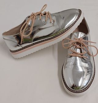 ZAPATOS ZARA PLATEADOS NUMERO 37 CHICA