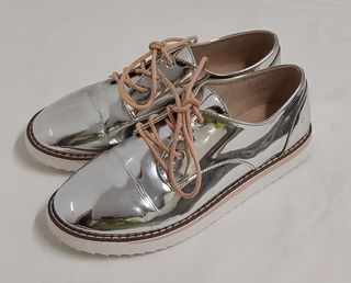 ZAPATOS ZARA PLATEADOS NUMERO 37 CHICA