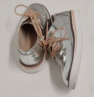 ZAPATOS ZARA PLATEADOS NUMERO 37 CHICA