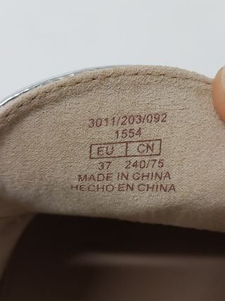 ZAPATOS ZARA PLATEADOS NUMERO 37 CHICA