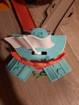 Circuito cars coches radiador Springs