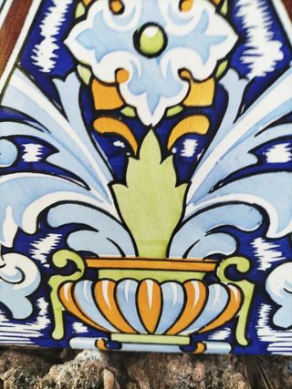 2 AZULEJOS MODERNISTAS ANTIGUOS - 20 X 20 cm