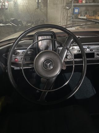 Mercedes-Benz W110 1980