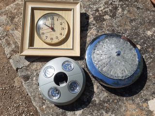 Lot, orologio, lampada da soffitto, lampada da tavolo 