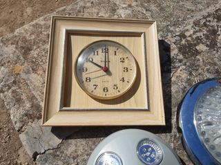 Lot, orologio, lampada da soffitto, lampada da tavolo 