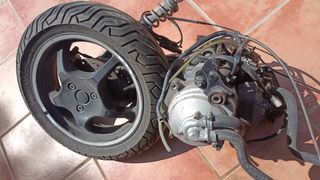 Motor Yamaha aerox de casa ( 005 )