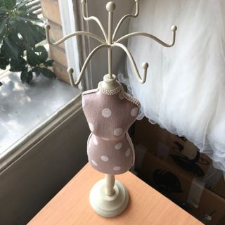 Busto para collares - colgador decorativo collar