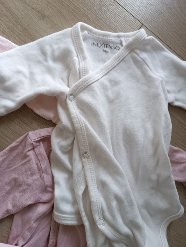 lote de 7 bodies 9 meses