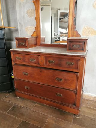 Cassettiera antica 