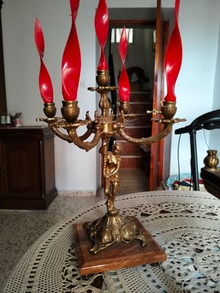 conjunto de candelabros y reloj de bronce