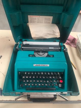 máquina escribir Olivetti