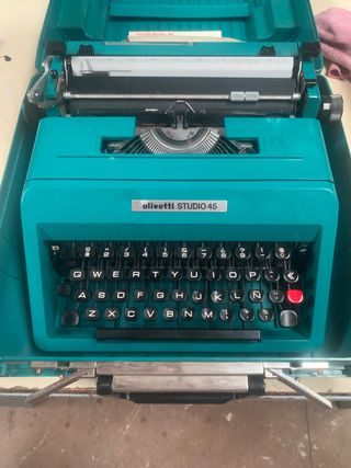 máquina escribir Olivetti
