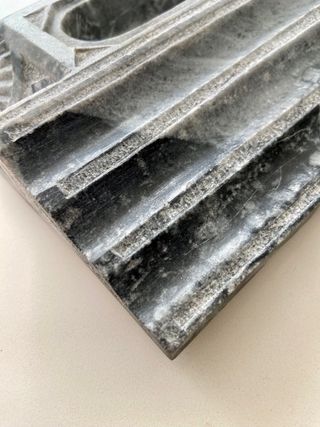 Tintero o Joyero de piedra tallada. Siglo XIX