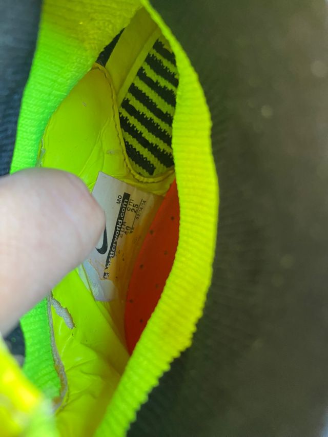 MAGISTAR  Nike mujer de tacos para futbol