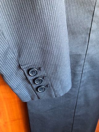 traje