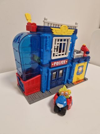 Estación policía superzings