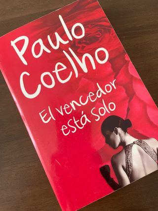 paulo coelho el vencedor esta solo