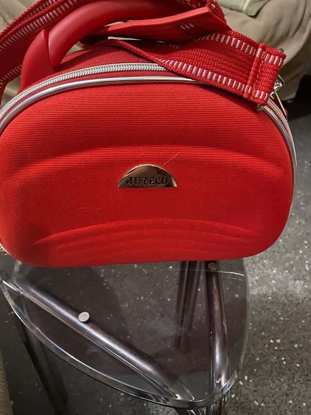 Bolso pequeño de marca juteco rico en buen estado