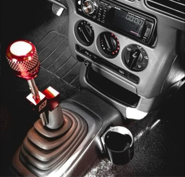 Posa vasos nissan micra K11