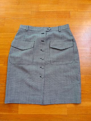 Falda VINTAGE recta. Cuadrados pequeños B/N