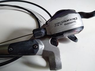 DEORE LX-M585 + cambio Deore invertido + desviador