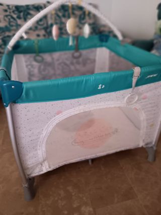 Parque cuna de viaje