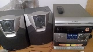 Cadena de música con entrada mesa de mezclas