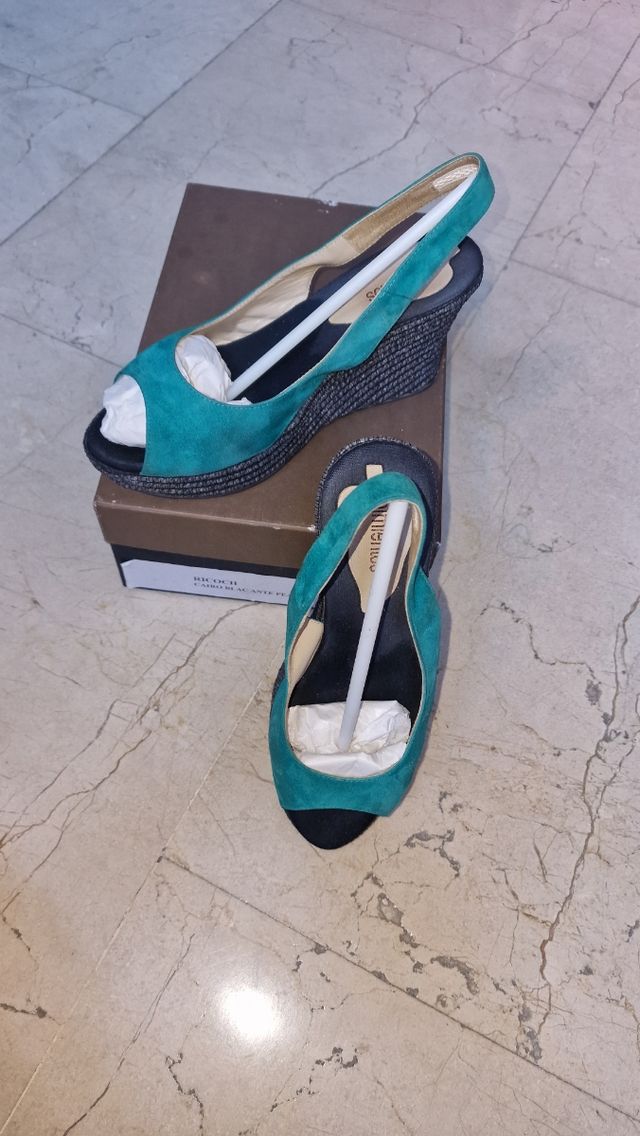 Preciosas sandalias.  Súper comodas