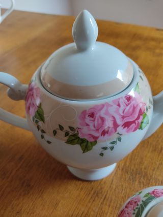 Vajilla. Cafetera & azucarero porcelana